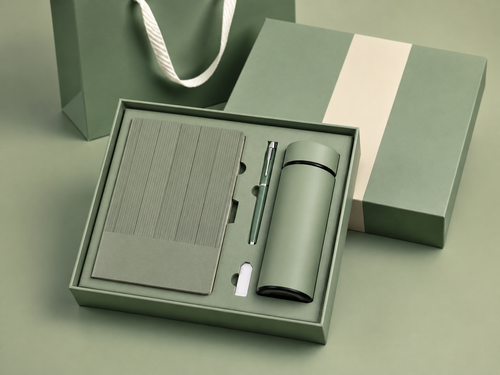 The Superior Man Reflection Set